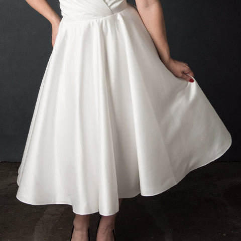 Dolly discount couture bridal
